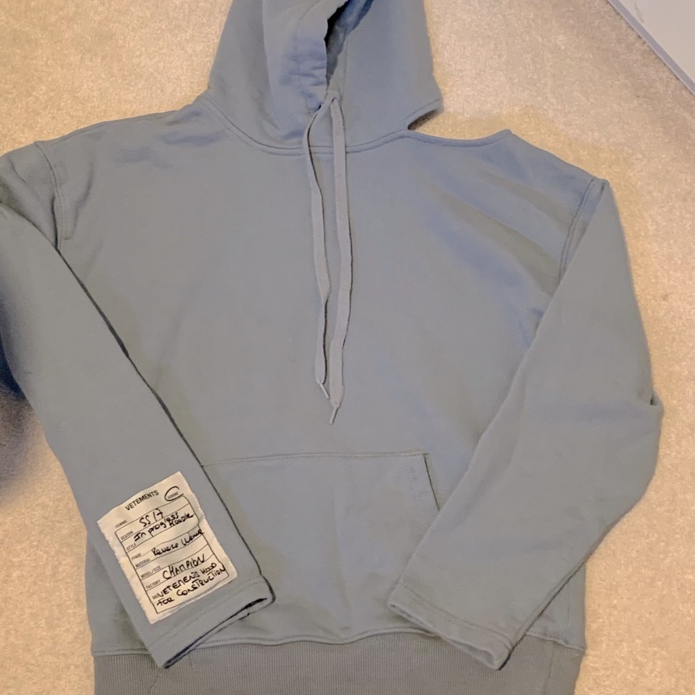VETEMENTS Sweater